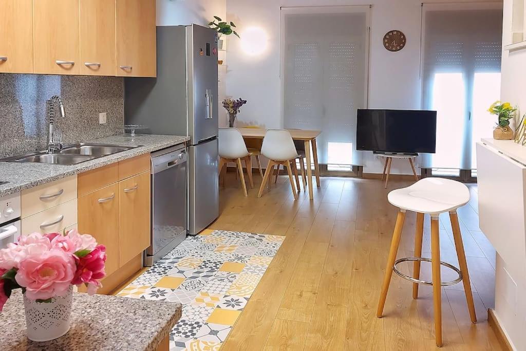 Ferienwohnung Precioso Apartamento Duplex En El Centro De Olot Exterior foto